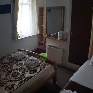 *** Bed & Breakfast The Manuela Rose United Kingdom